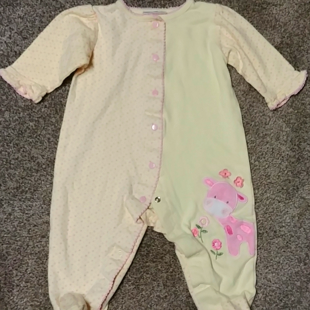 1 pc yellow outfit or pj's